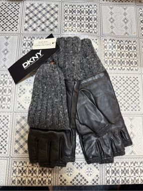 DKNY Women’s Gray Leather & Knit Convertible Gloves